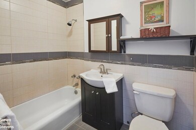 River Terrace Apartments unit 10E, Bronx, NY 10463 - photo 7