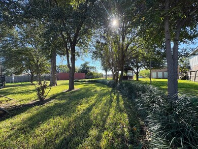 769 Lucky St, Houston, TX 77088 - photo 7