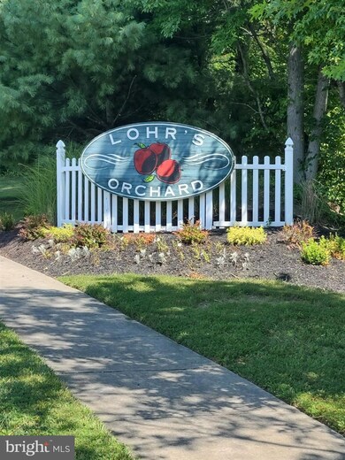 549 Macintosh Cir, Joppa, MD 21085 - photo 2