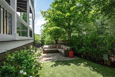 Relaxing private patio!Relaxing private patio!