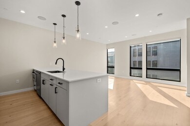 340 W 2nd St unit 13, Boston, MA 02127 - photo 3