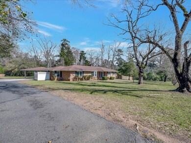 213 Burrows St, Nacogdoches, TX 75965 - photo 2