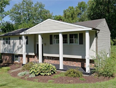 5179 Applebutter Hill Rd, Center Valley, PA 18034 - photo 2