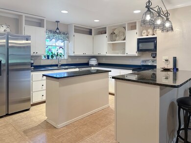 116 W Driftwood Dr, Fredericksburg, TX 78624 - photo 6