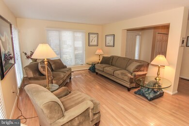 47657 Pennrun Way, Sterling, VA 20165 - photo 2