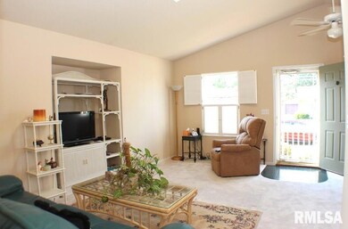1809 W 58th St, Davenport, IA 52806 - photo 3