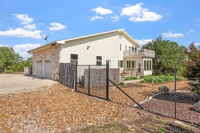 627 Eichen Strasse, Fredericksburg, TX 78624 - photo 3