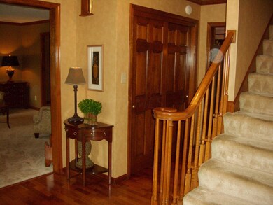 1012 Tall Tree Ct, Westerville, OH 43081 - photo 3