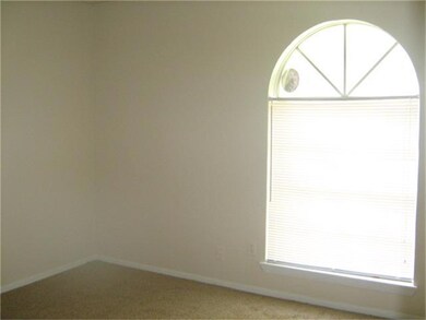 8518 Carriage Creek Dr, Houston, TX 77064 - photo 6