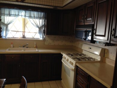 1618 Elizabeth St, Scranton, PA 18504 - photo 6