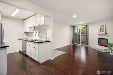 14200 NE 171st St unit E105, Woodinville, WA 98072 - photo 6