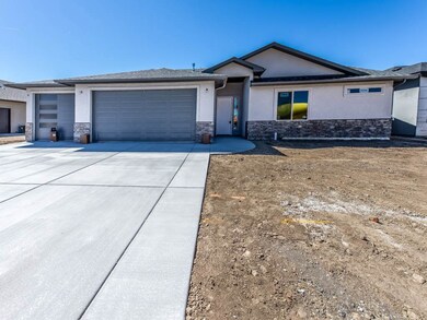 2949 Brodick Way unit B, Grand Junction, CO 81504 - photo 2