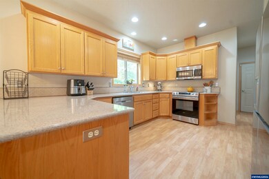 40957 N McCully Mountain Rd, Lyons, OR 97358 - photo 5