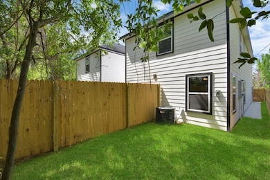 6313 Sandra St unit B, Houston, TX 77028 - photo 5