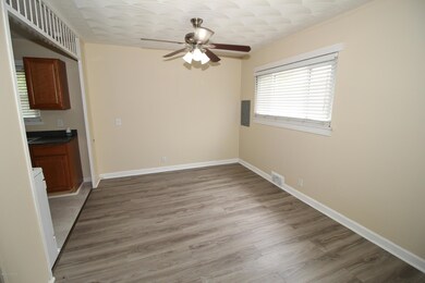 5902 E Manslick Rd, Louisville, KY 40219 - photo 5