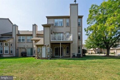 20036 Gateshead Cir, Germantown, MD 20876 - photo 2