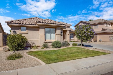 1350 W Maplewood St-2