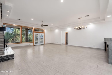 203 S Crescent Moon - 06