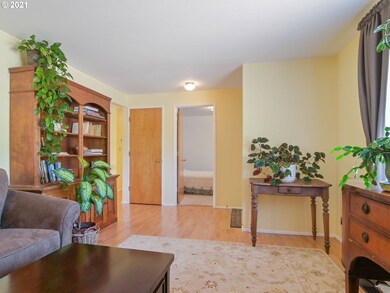 3505 Harlow Rd, Eugene, OR 97401 - photo 7