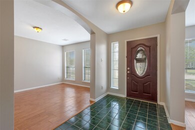 2019 S Mission Cir, Friendswood, TX 77546 - photo 5