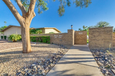 10723 W Santa fe Dr, Sun City, AZ 85351 - photo 6