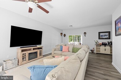 247 Sunset Ln, Harpers Ferry, WV 25425 - photo 4