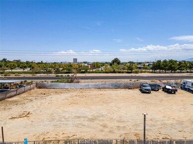 38470 6th St E, Palmdale, CA 93550 - photo 3