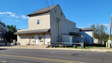 2942 Kutztown Rd, Reading, PA 19605 - photo 6