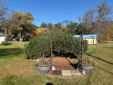 104 11th St SW, Little Falls, MN 56345 - photo 5