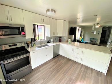 8759 Banyan Way, Cape Canaveral, FL 32920 - photo 5