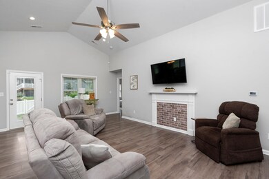 133 Lake View Cir, Waynesboro, VA 22980 - photo 7