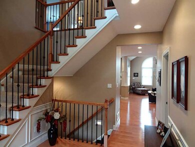 Entry/Foyer.