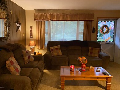 1025 E 2nd St, Nescopeck, PA 18635 - photo 5