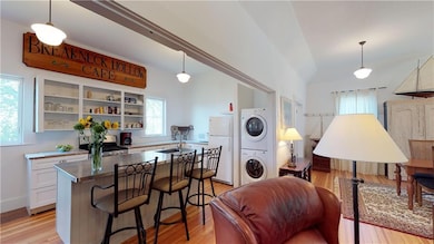 Center island accommodates 3 bar...