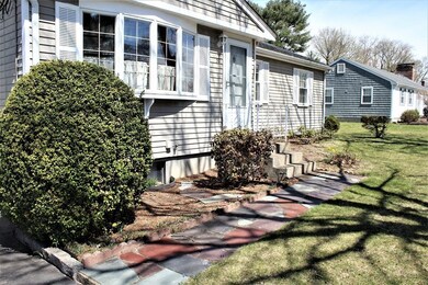 37 Everett St, Franklin, MA 02038 - photo 2