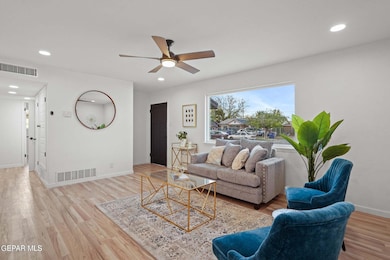 5712 Kensington Cir, El Paso, TX 79924 - photo 7