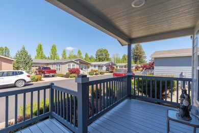 829KingsWay-004