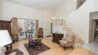 228 Belvedere Dr, Cranston, RI 02920 - photo 4