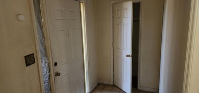 Bitternut Foyer