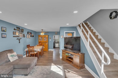 1402 Hemlock Place, Philadelphia, PA 19116 - photo 5