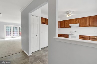 81 Roger Valley Ct, Parkville, MD 21234 - photo 3