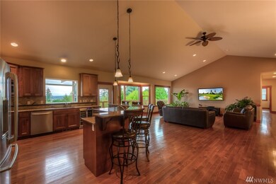 5017 View Dr, Everett, WA 98203 - photo 6