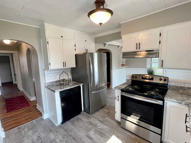 1011 E Water St, Princeton, IN 47670 - photo 6