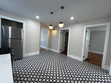 55 Hale St unit 1, Beverly, MA 01915 - photo 6