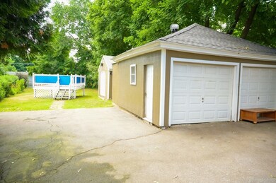 40 Strathmore Rd, Methuen, MA 01844 - photo 7