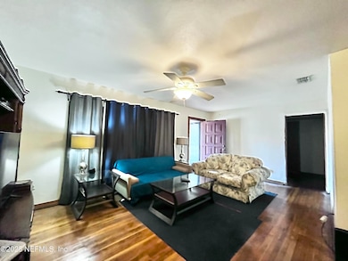 LIVING ROOM!