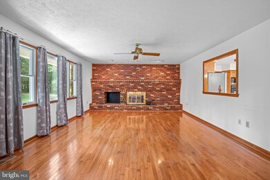 22135 Cartwright Rd, Leonardtown, MD 20650 - photo 4