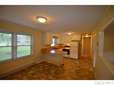 107 Carmel Dr, Shelby, NC 28152 - photo 3