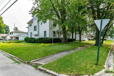 702 Peoria St, Lincoln, IL 62656 - photo 2