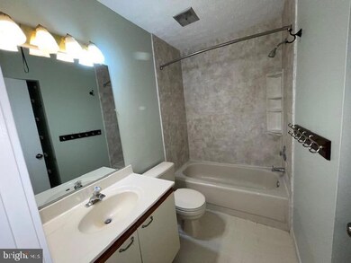 7601 Weather Worn Way unit F, Columbia, MD 21046 - photo 6